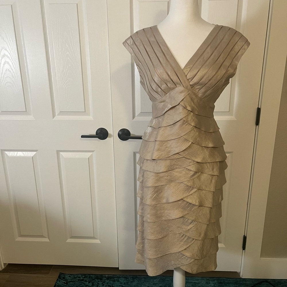 Victor Costa Champagne Two Piece Cocktail Set Size 6